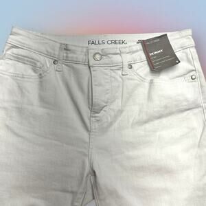 FALLS CREEK Women’s 8 White Skinny Jeans